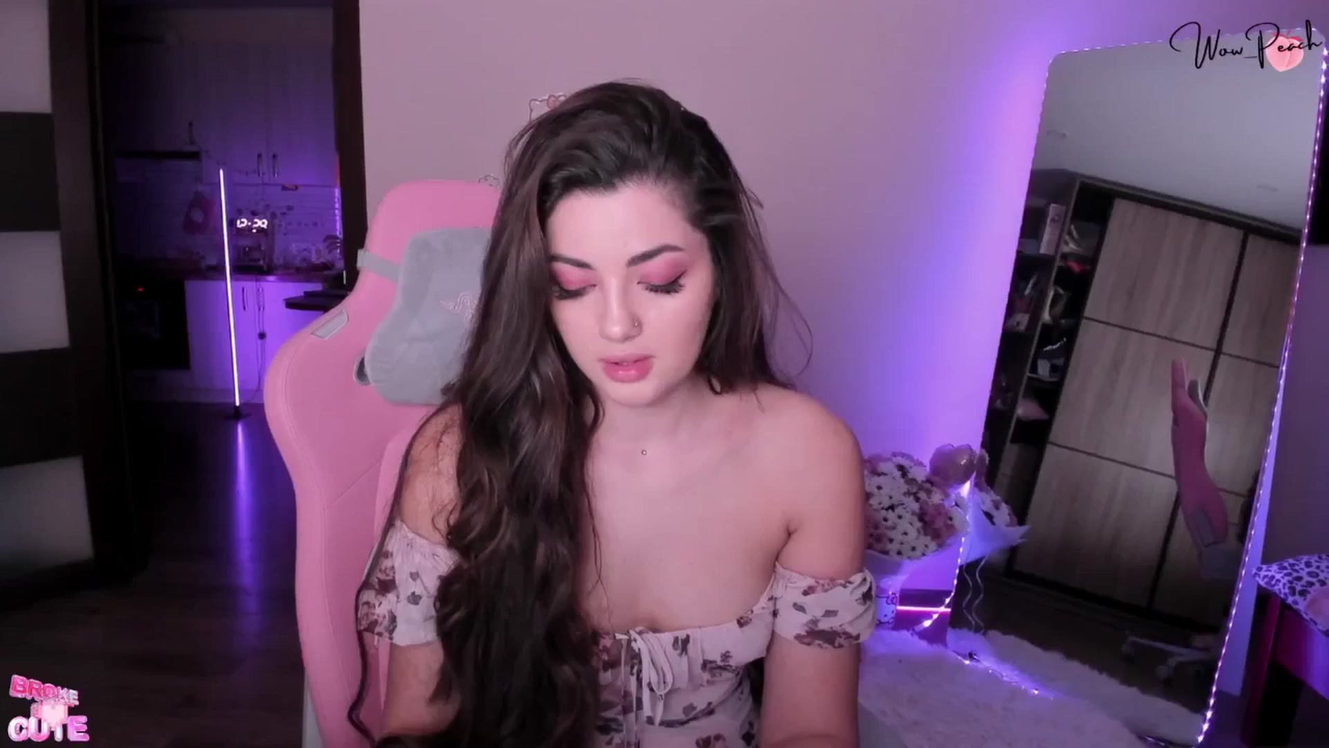 Gallery image thumbnail from wow_peach's myfreecams stream on, 03/09/2026, 17:22 image 14 of 20