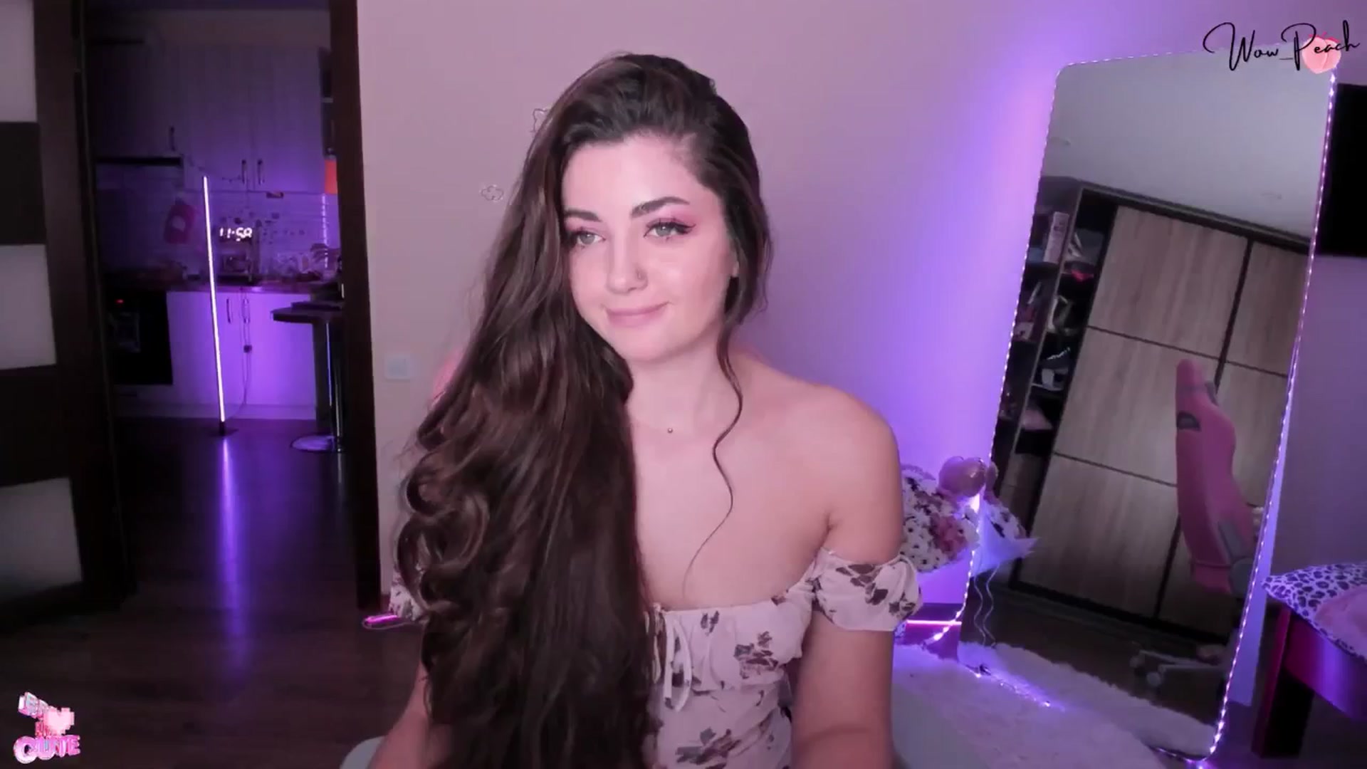 Gallery image thumbnail from wow_peach's myfreecams stream on, 03/09/2026, 17:22 image 5 of 20