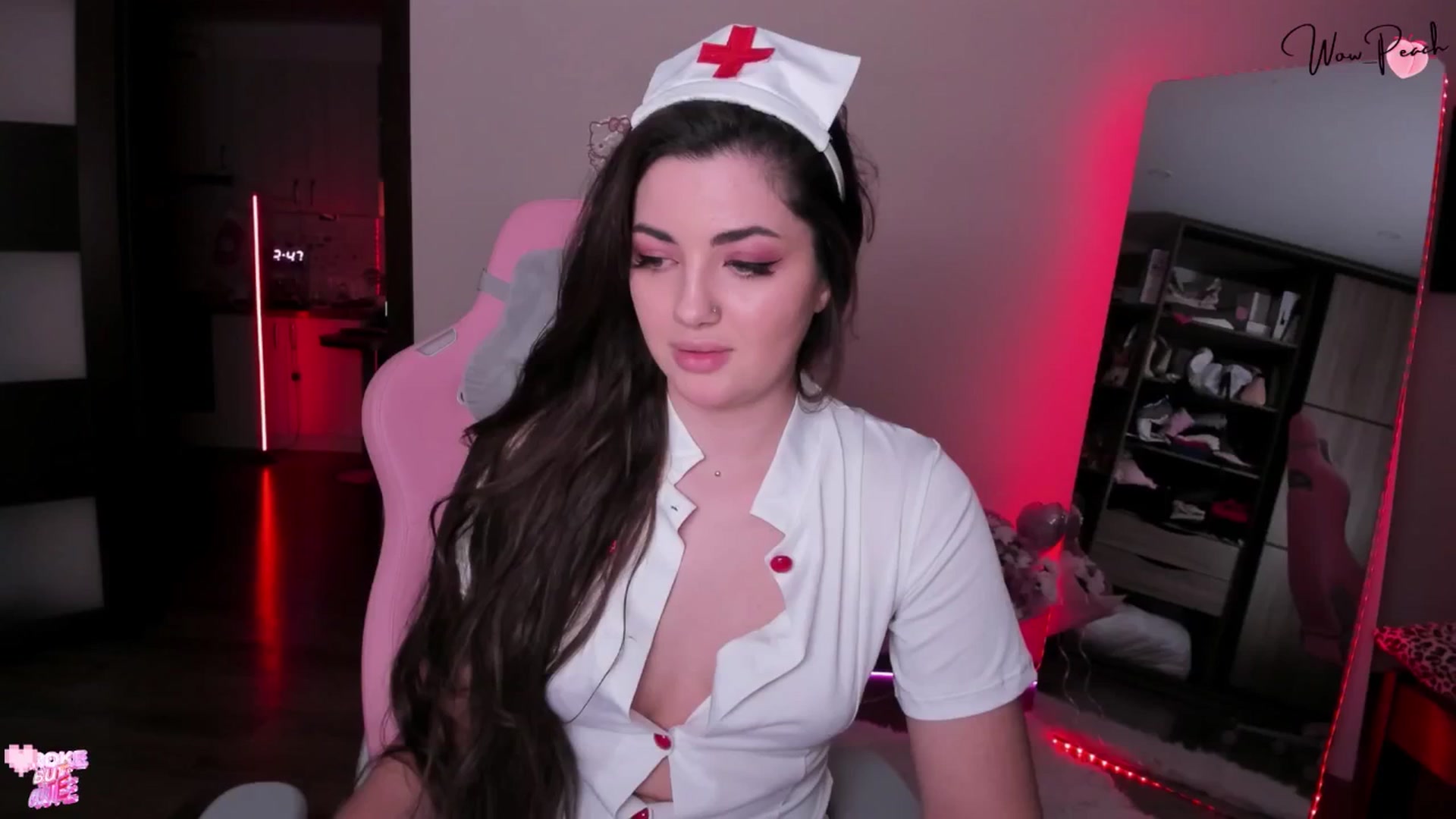 Gallery image thumbnail from wow_peach's myfreecams stream on, 03/09/2026, 21:14 image 11 of 20