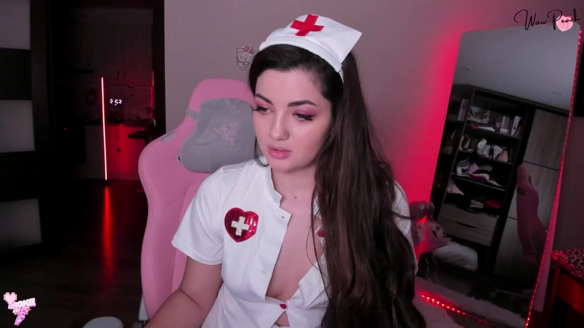 Gallery image thumbnail from wow_peach's myfreecams stream on, 03/09/2026, 21:14 image 12 of 20