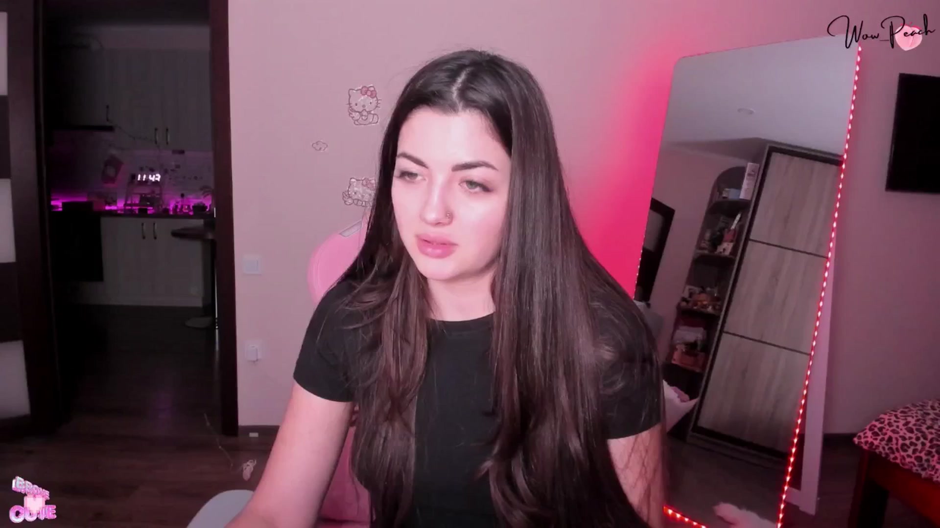 Gallery image thumbnail from wow_peach's myfreecams stream on, 03/13/2026, 20:24 image 2 of 20