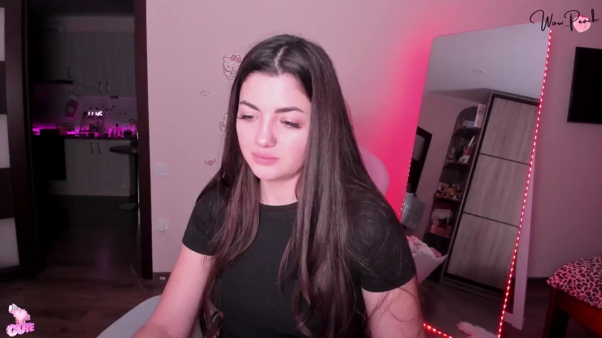 Gallery image thumbnail from wow_peach's myfreecams stream on, 03/13/2026, 20:24 image 3 of 20