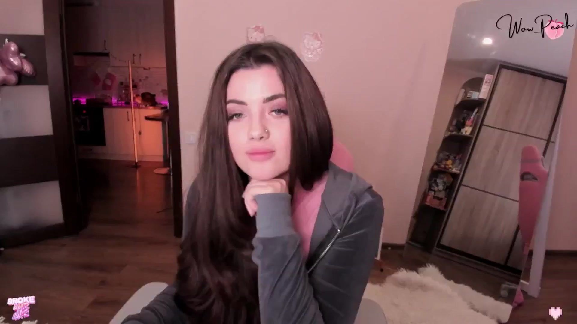 Gallery image thumbnail from wow_peach's myfreecams stream on, 05/01/2026, 16:55 image 12 of 20