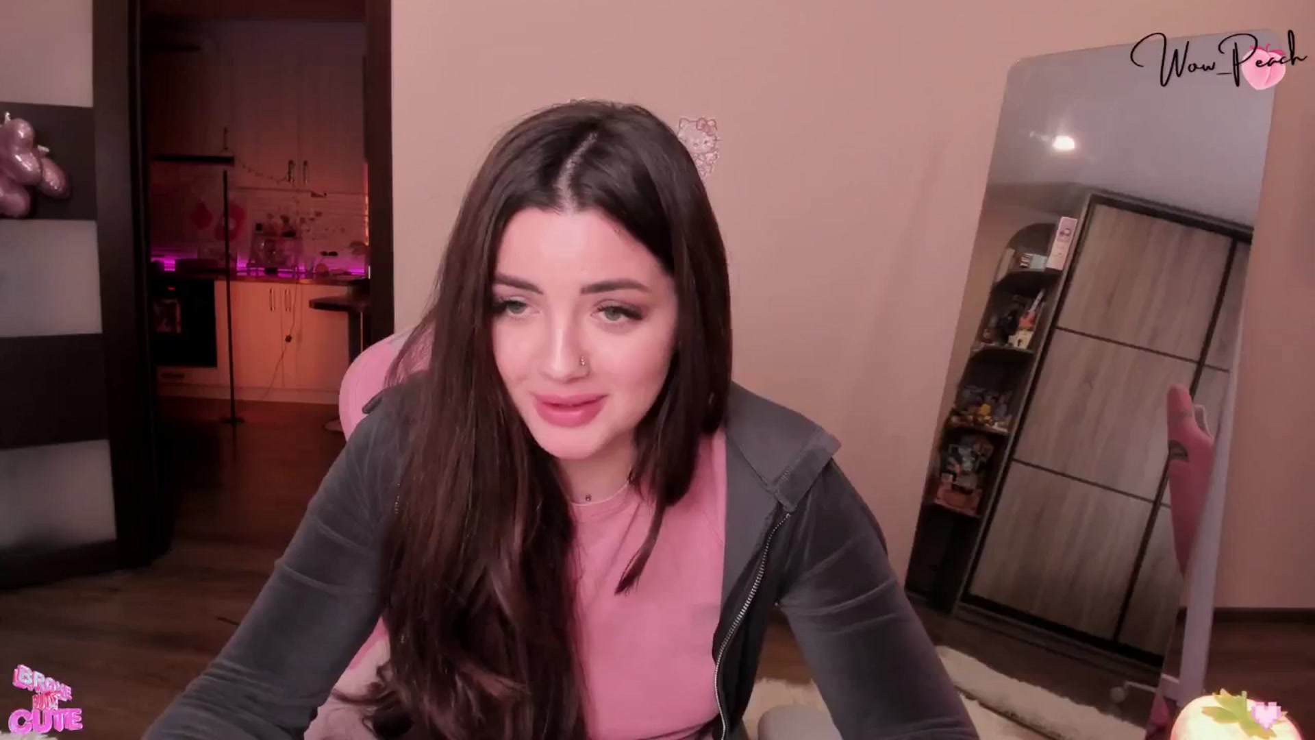 Gallery image thumbnail from wow_peach's myfreecams stream on, 05/01/2026, 19:06 image 18 of 20