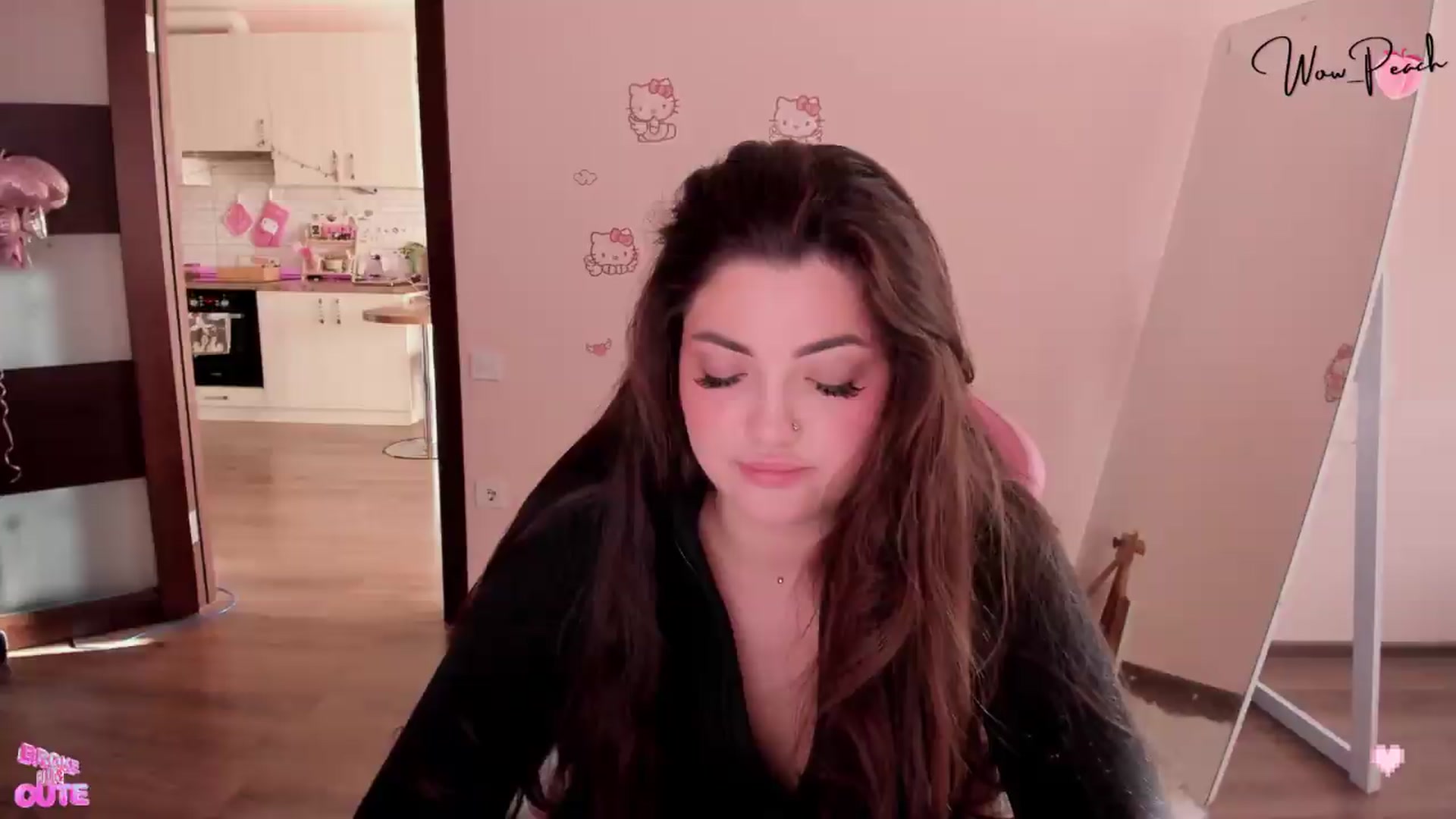 Gallery image thumbnail from wow_peach's myfreecams stream on, 08/11/2026, 16:41 image 1 of 20