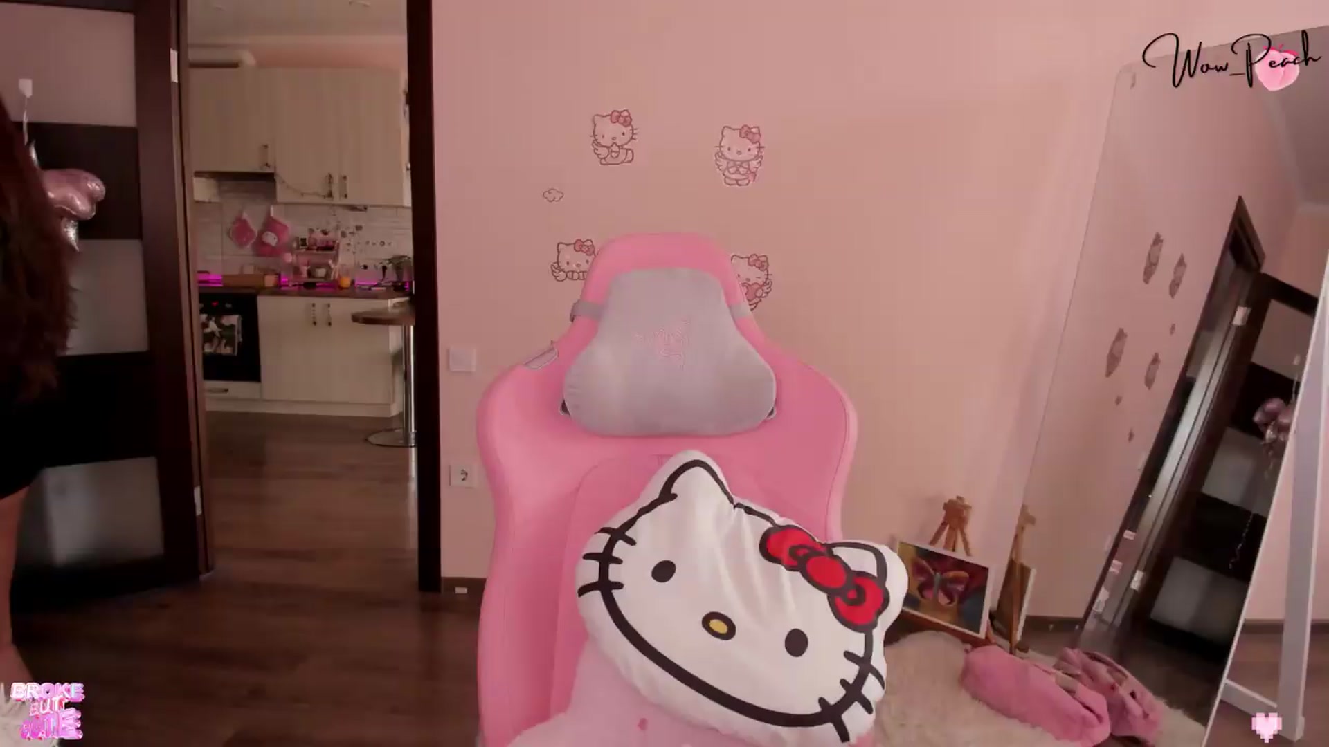 Gallery image thumbnail from wow_peach's myfreecams stream on, 09/02/2026, 14:55 image 19 of 20