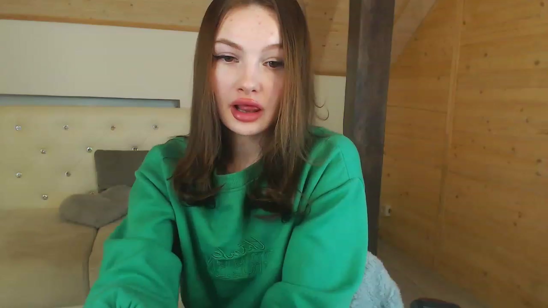 Gallery image thumbnail from wowsasha's myfreecams stream on, 02/06/2023, 20:32 image 17 of 20