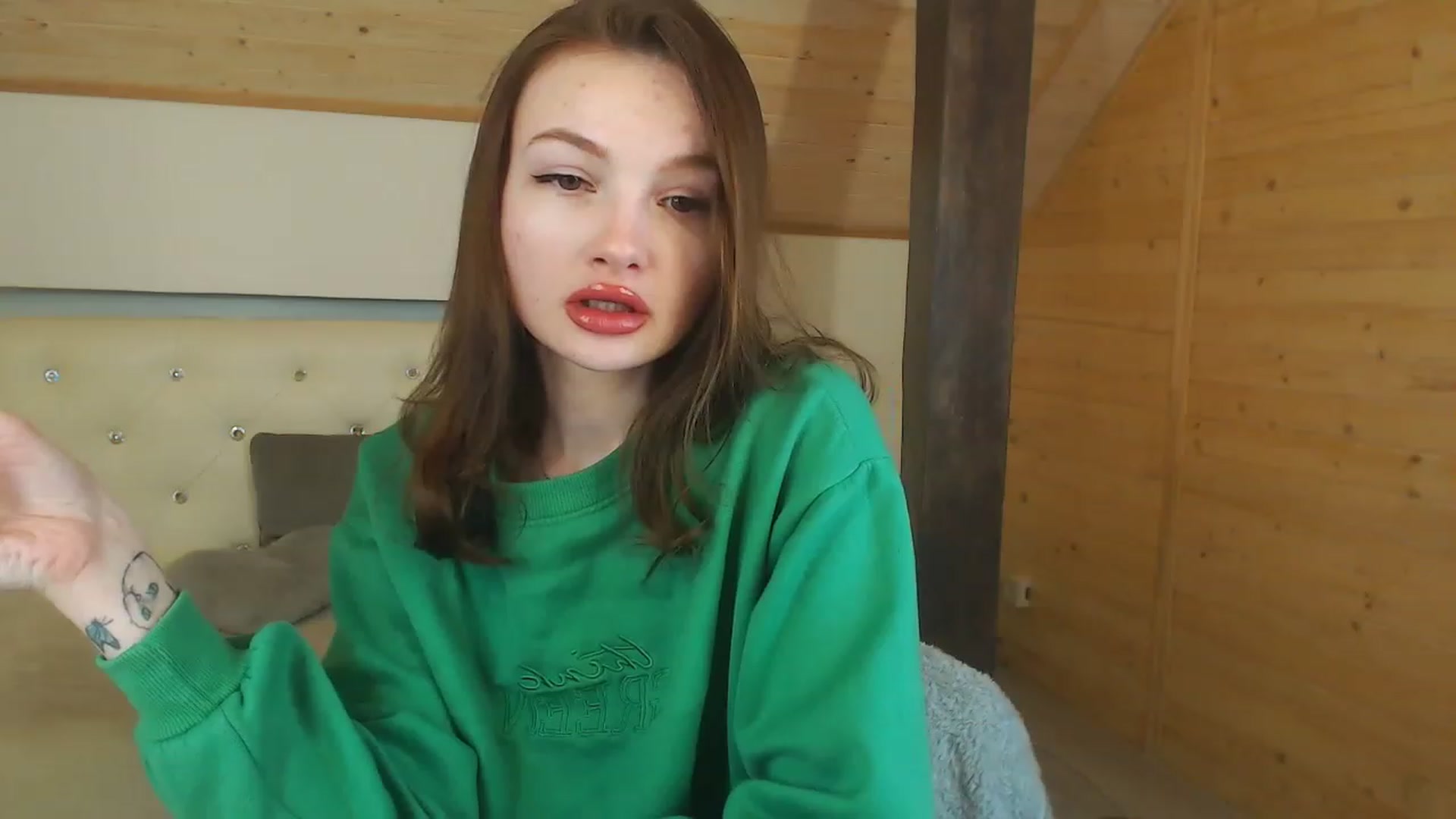 Gallery image thumbnail from wowsasha's myfreecams stream on, 02/06/2023, 20:32 image 4 of 20