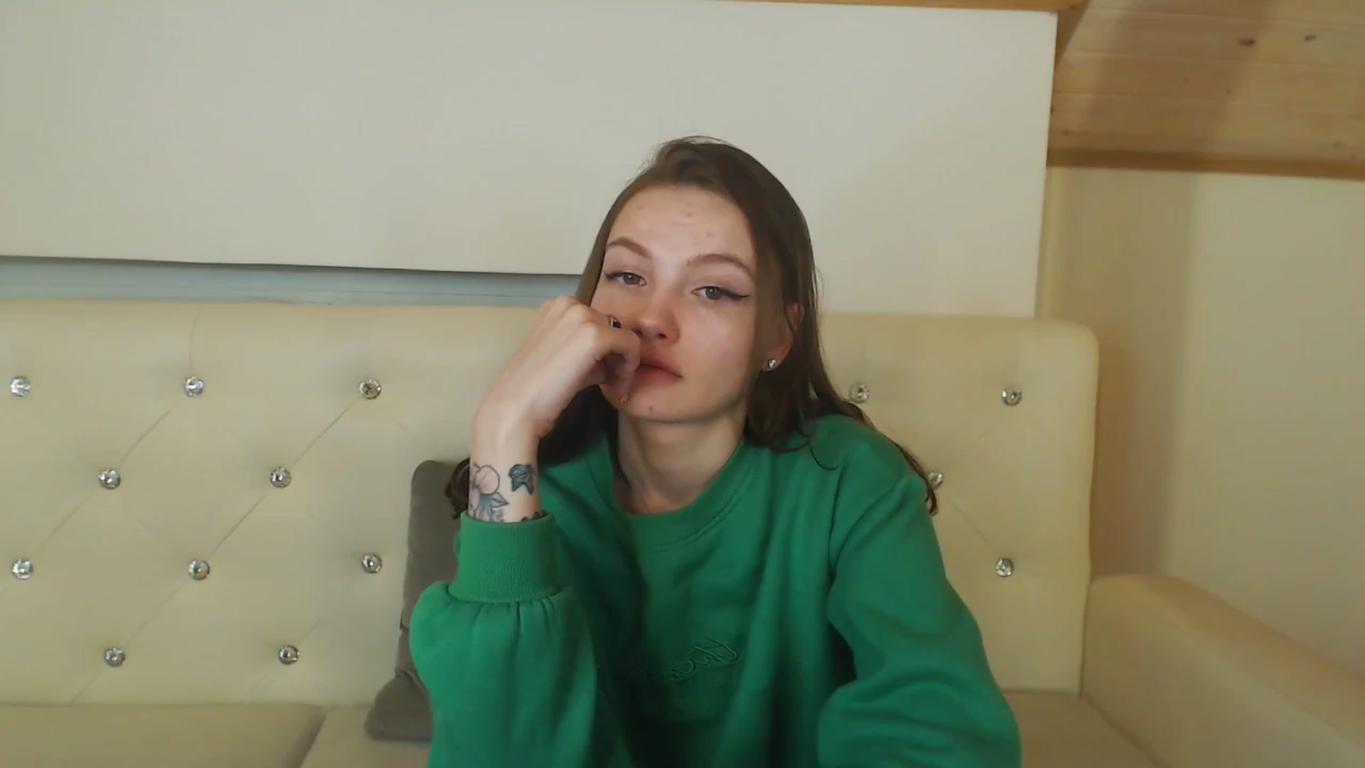Gallery image thumbnail from wowsasha's myfreecams stream on, 02/06/2023, 23:01 image 3 of 20