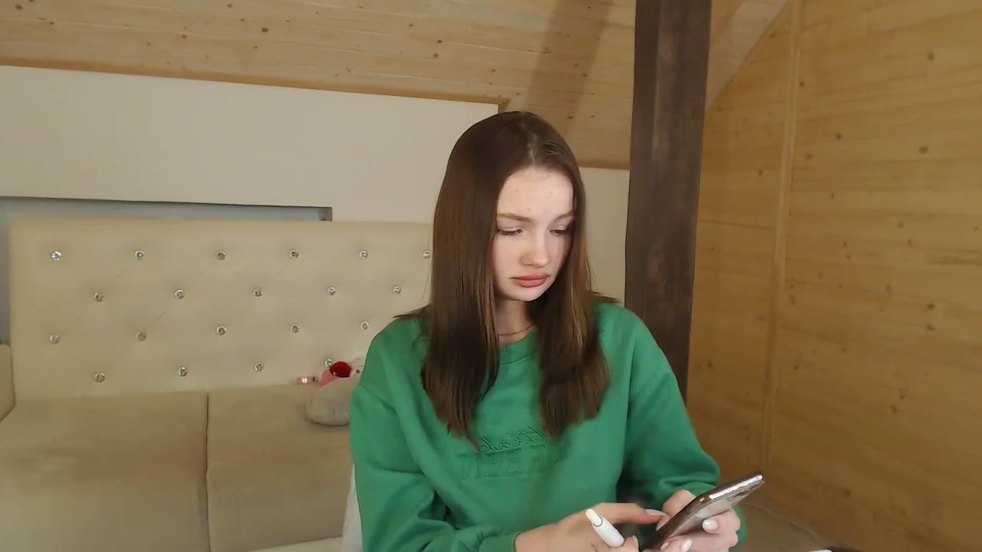 Gallery image thumbnail from wowsasha's myfreecams stream on, 02/09/2023, 18:35 image 19 of 20