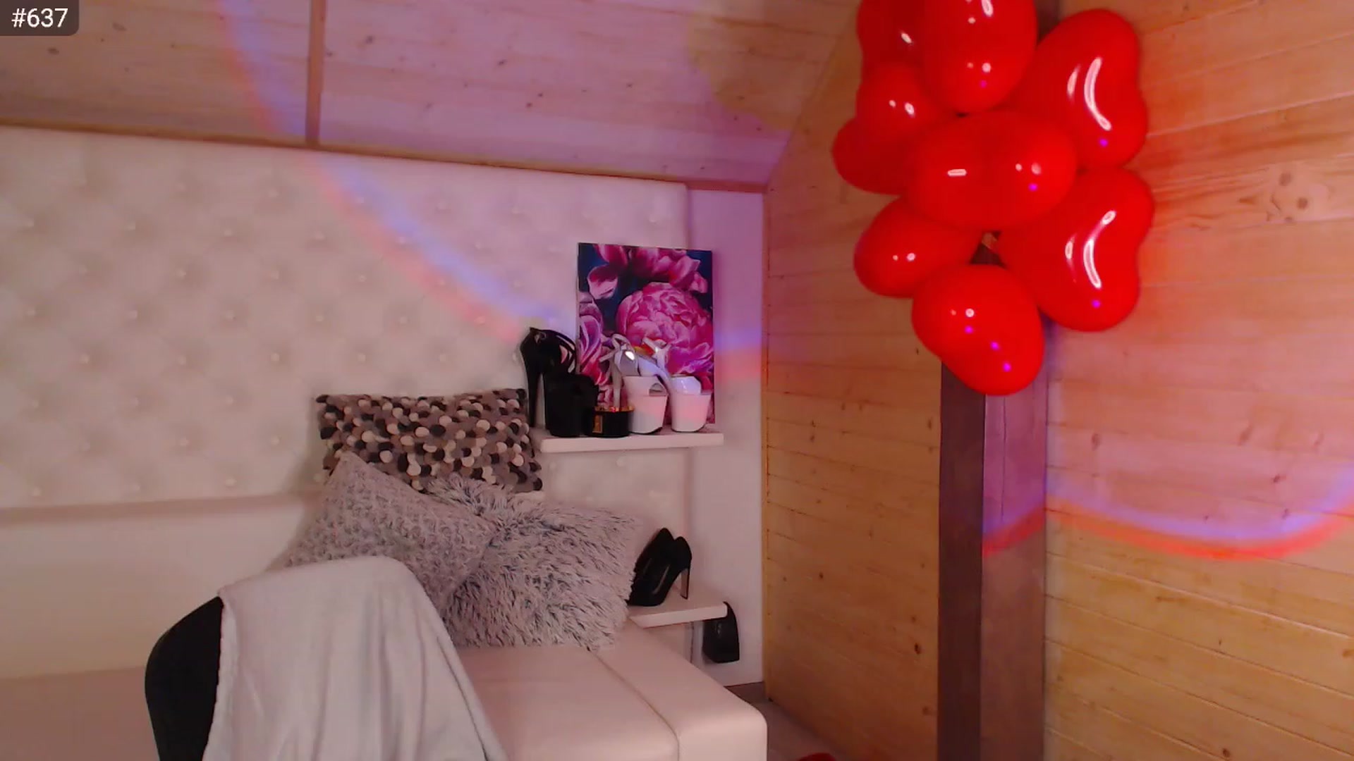 Gallery image thumbnail from wowsasha's myfreecams stream on, 02/14/2023, 20:17 image 8 of 20