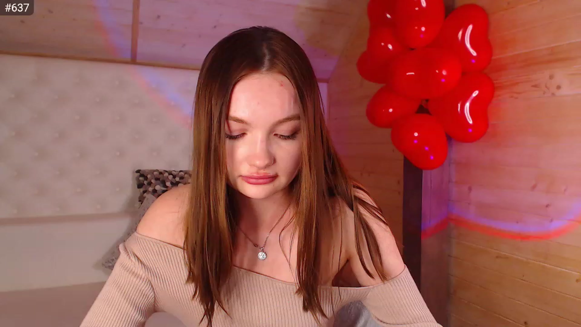 Gallery image thumbnail from wowsasha's myfreecams stream on, 02/14/2023, 20:17 image 14 of 20