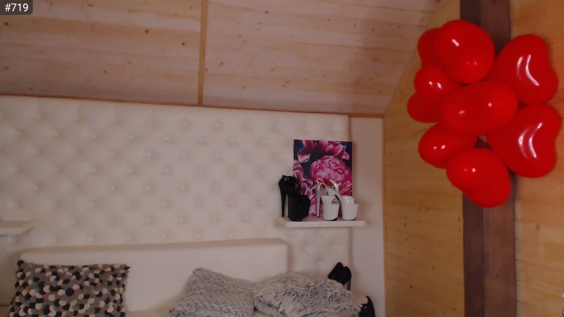 Gallery image thumbnail from wowsasha's myfreecams stream on, 02/18/2023, 19:03 image 15 of 20