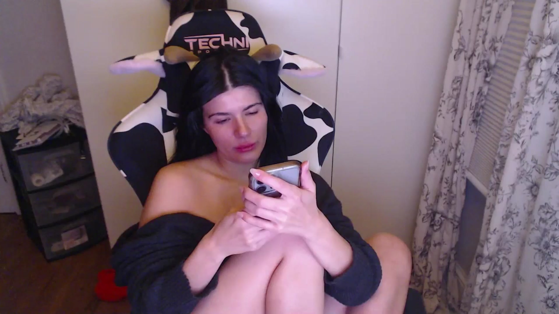 Gallery image thumbnail from wowshessocool's myfreecams stream on, 09/12/2025, 10:25 image 20 of 20