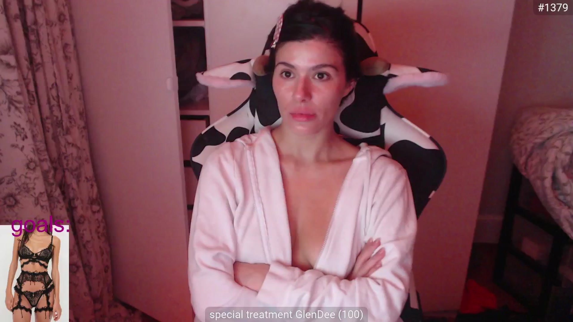 Gallery image thumbnail from wowshessocool's myfreecams stream on, 09/21/2025, 07:25 image 18 of 20