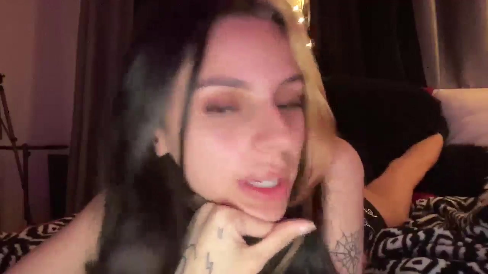 Gallery image thumbnail from wraithbennet's myfreecams stream on, 03/04/2025, 08:10 image 8 of 20