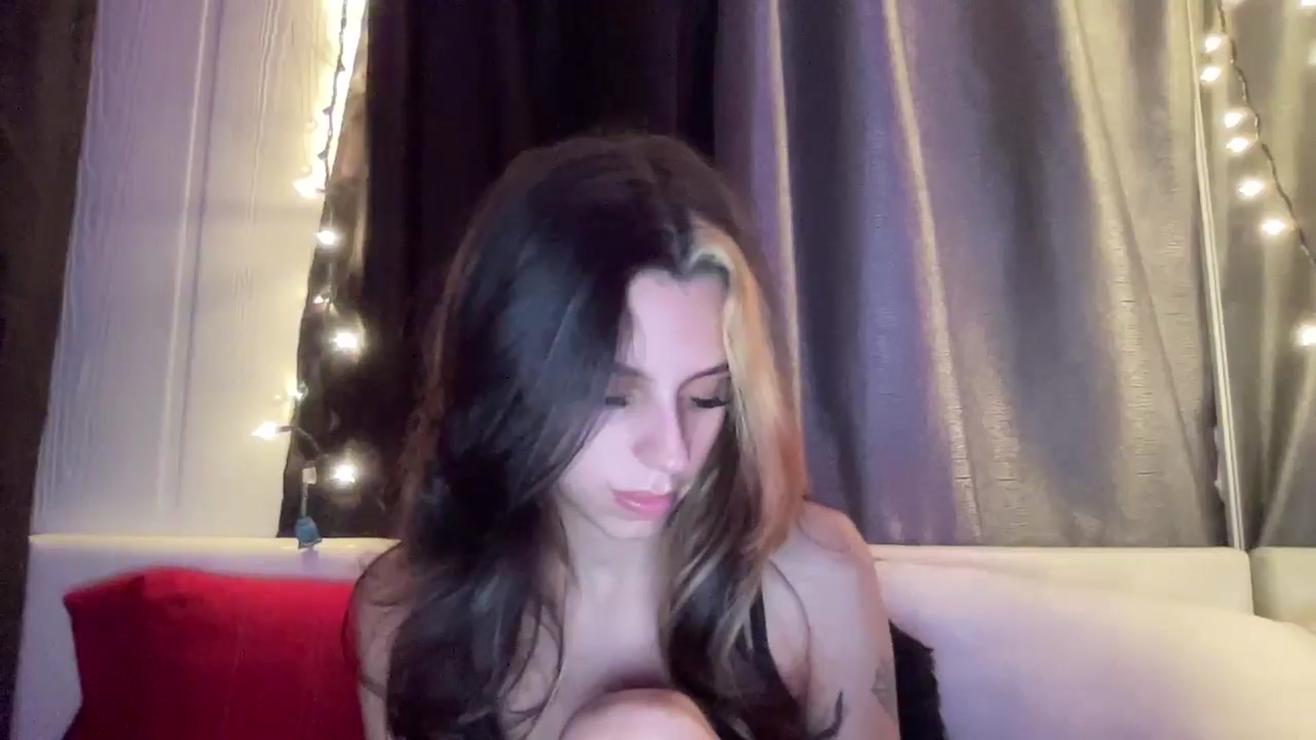 Gallery image thumbnail from wraithbennet's myfreecams stream on, 03/04/2025, 08:44 image 18 of 20