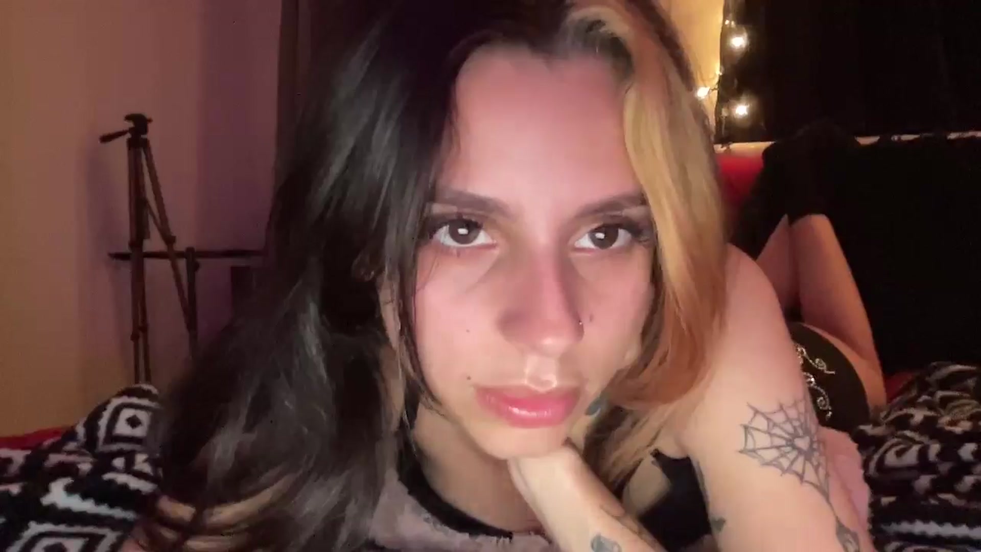 Gallery image thumbnail from wraithbennet's myfreecams stream on, 03/04/2025, 08:44 image 6 of 20