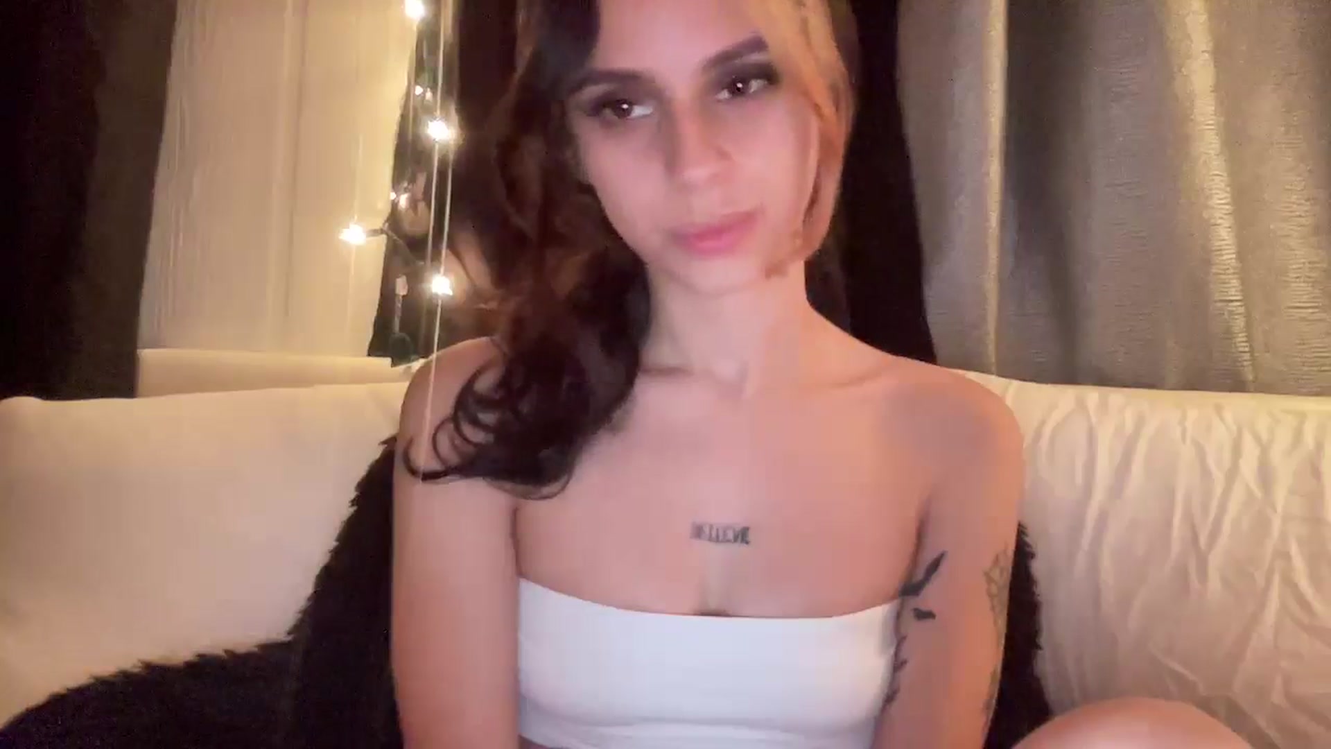 Gallery image thumbnail from wraithbennet's myfreecams stream on, 03/12/2025, 07:39 image 15 of 20