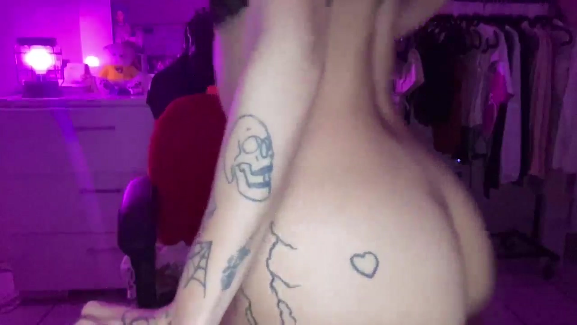 Gallery image thumbnail from wraithbennet's myfreecams stream on, 03/16/2025, 24:45 image 8 of 20