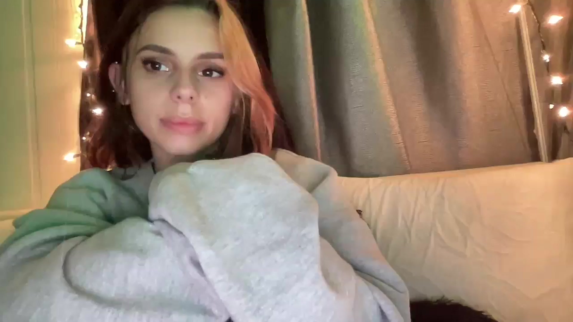 Gallery image thumbnail from wraithbennet's myfreecams stream on, 03/17/2025, 04:34 image 16 of 20