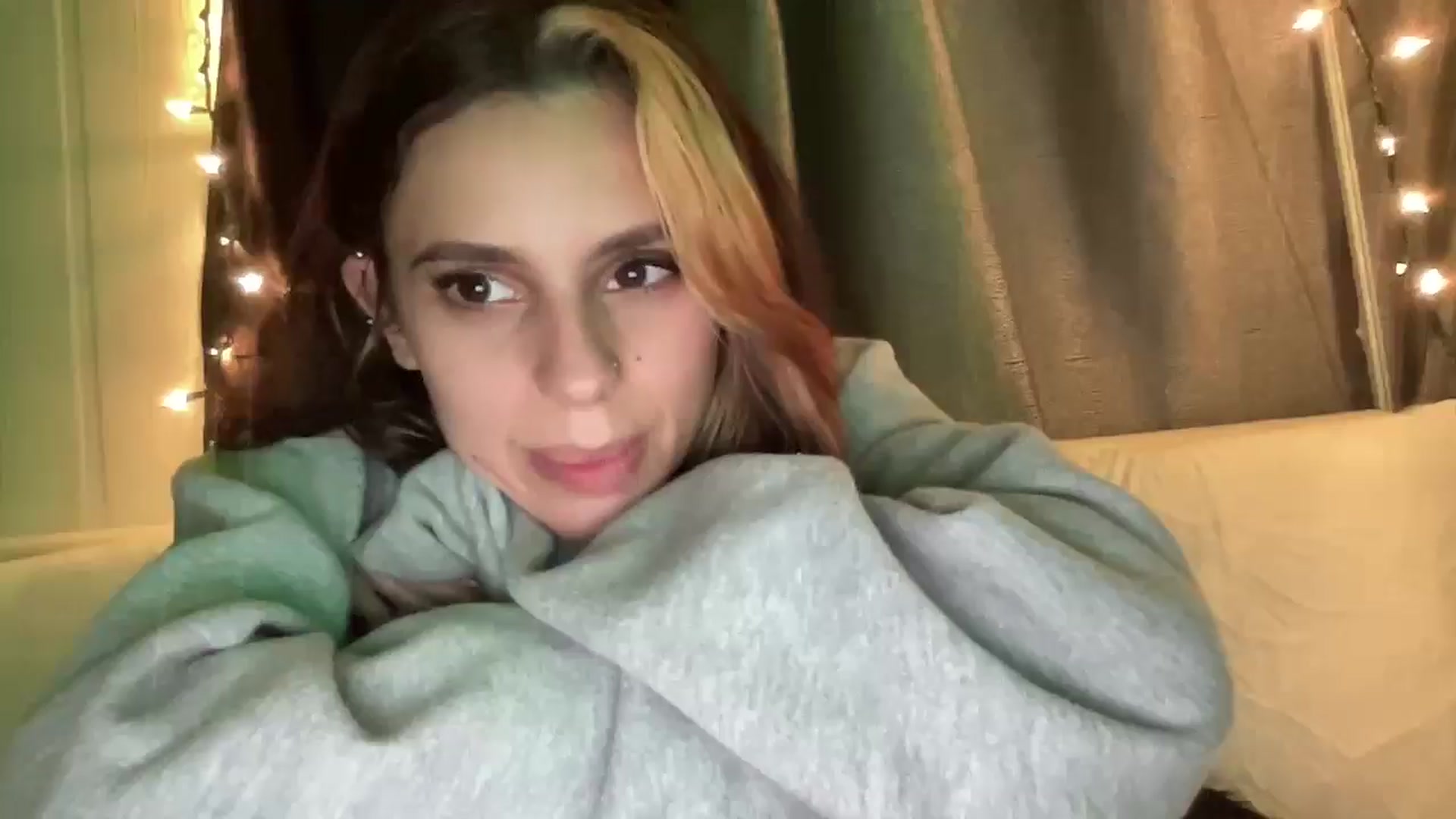Gallery image thumbnail from wraithbennet's myfreecams stream on, 03/17/2025, 04:34 image 14 of 20