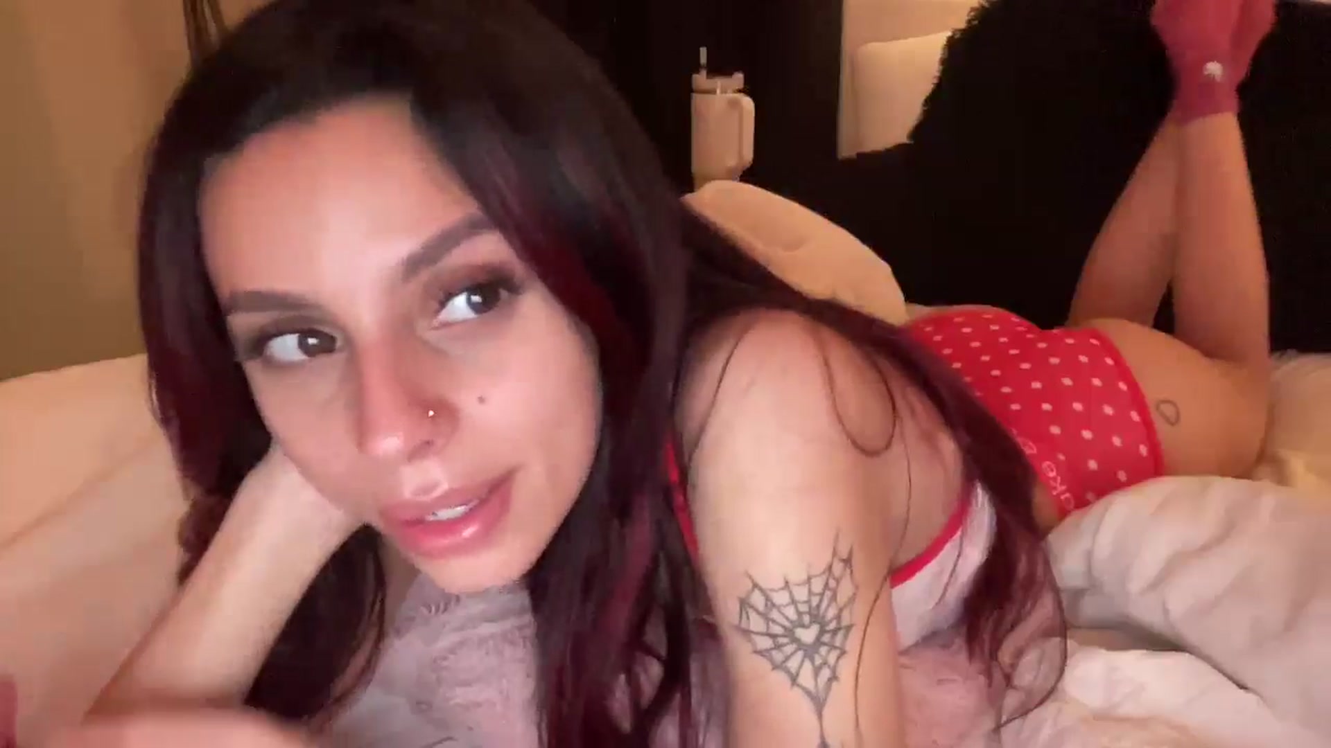 Gallery image thumbnail from wraithbennet's myfreecams stream on, 03/23/2025, 06:09 image 4 of 20