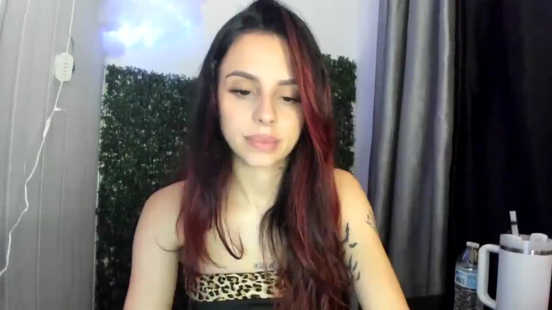 Gallery image thumbnail from wraithbennet's myfreecams stream on, 04/18/2025, 03:05 image 6 of 20