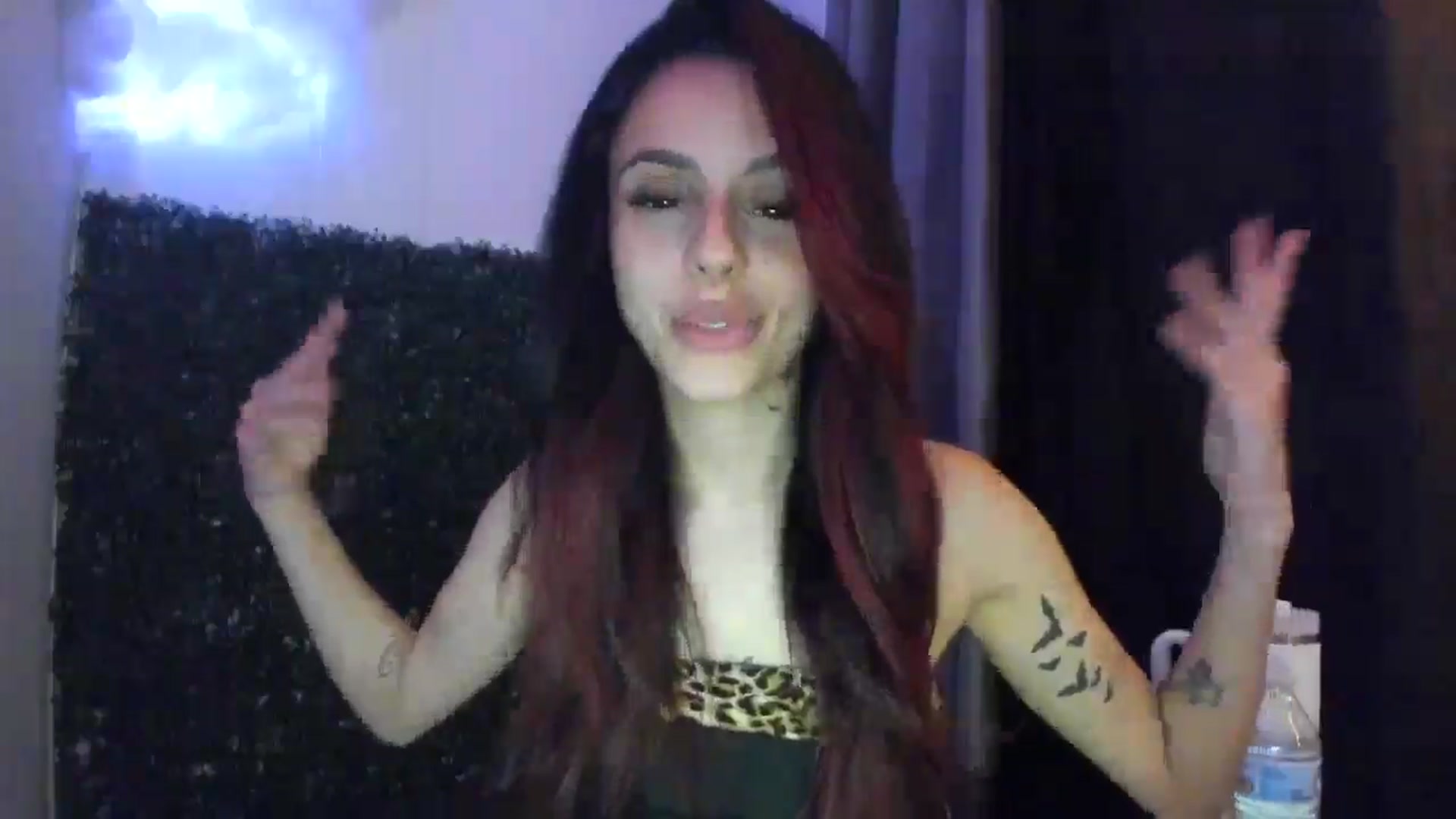 Gallery image thumbnail from wraithbennet's myfreecams stream on, 04/18/2025, 03:05 image 19 of 20