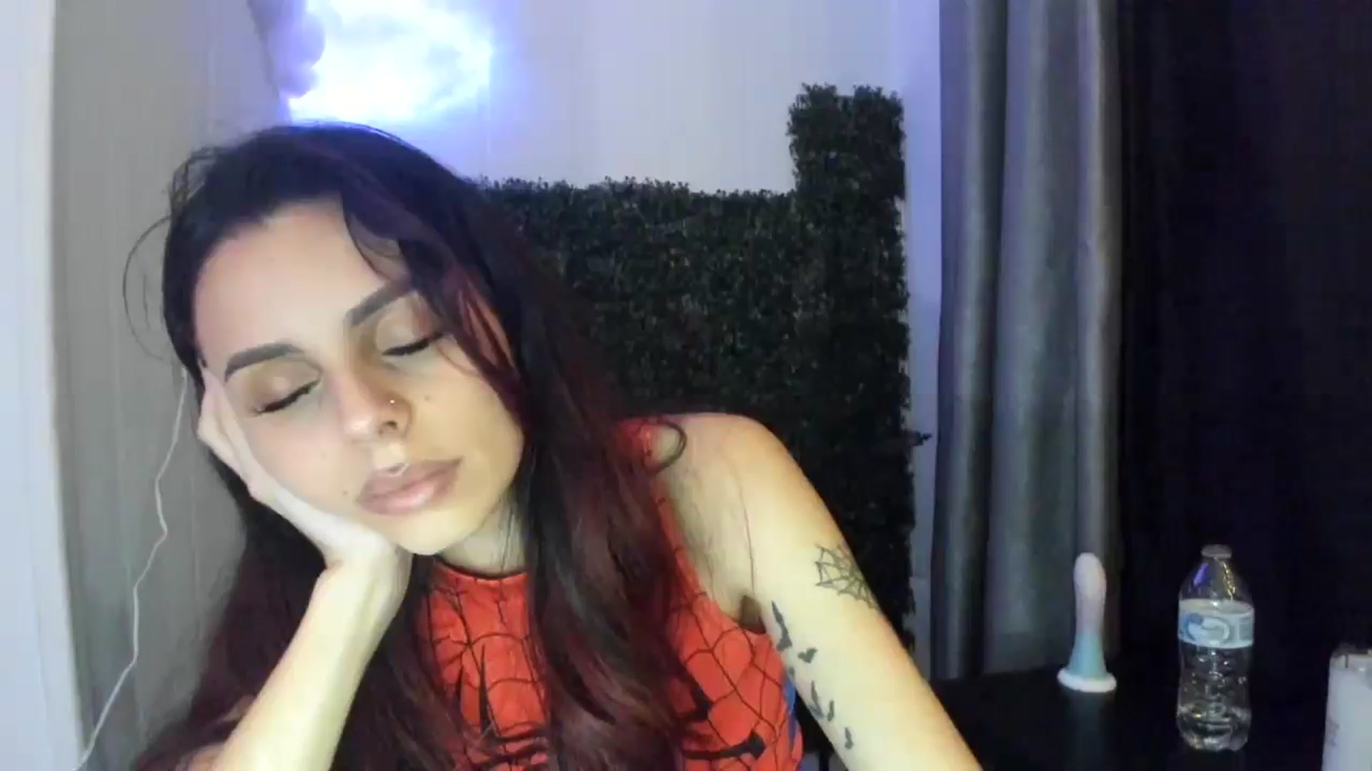 Gallery image thumbnail from wraithbennet's myfreecams stream on, 04/19/2025, 06:55 image 19 of 20