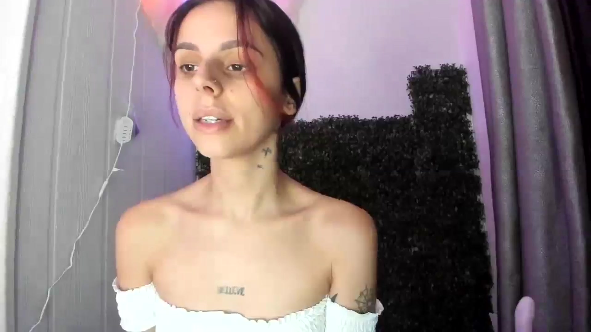 Gallery image thumbnail from wraithbennet's myfreecams stream on, 04/23/2025, 08:48 image 8 of 20