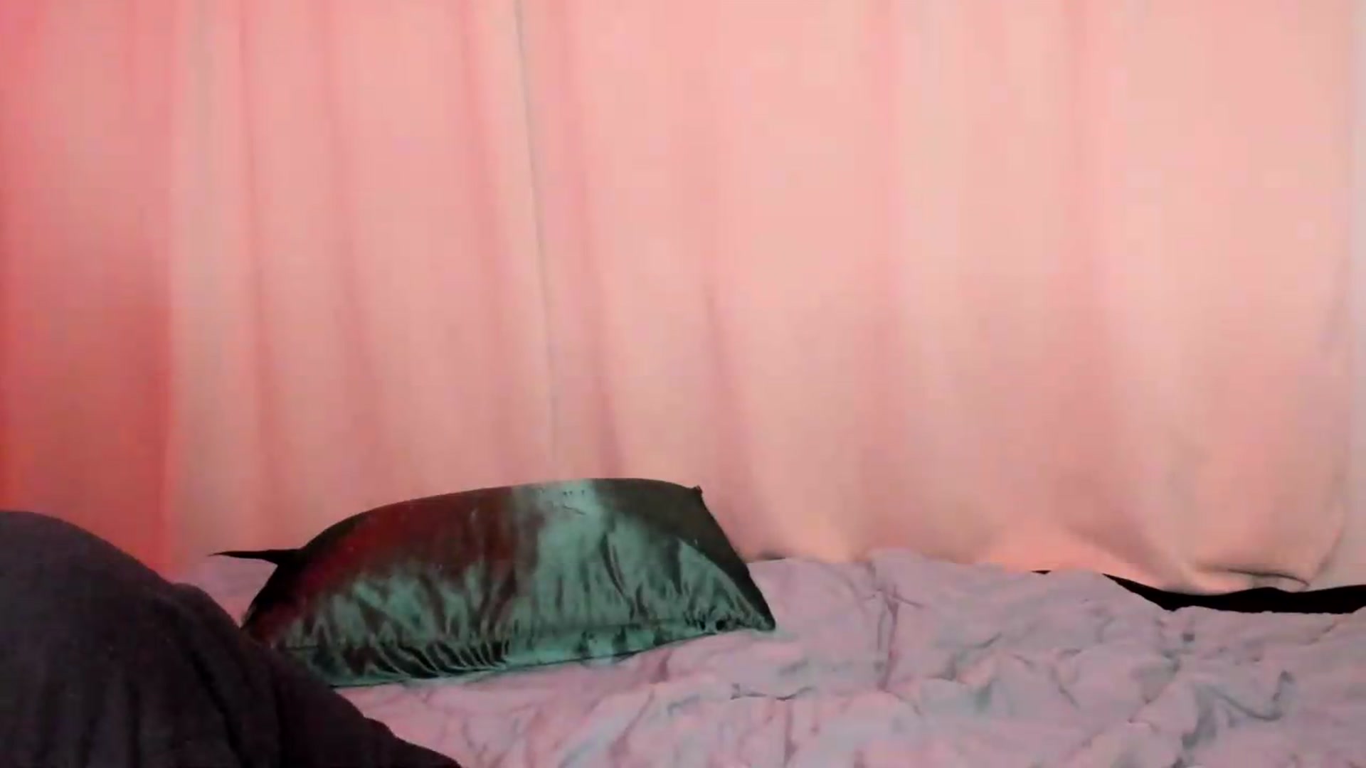 Gallery image thumbnail from wrong_room's myfreecams stream on, 06/28/2026, 11:55 image 13 of 20