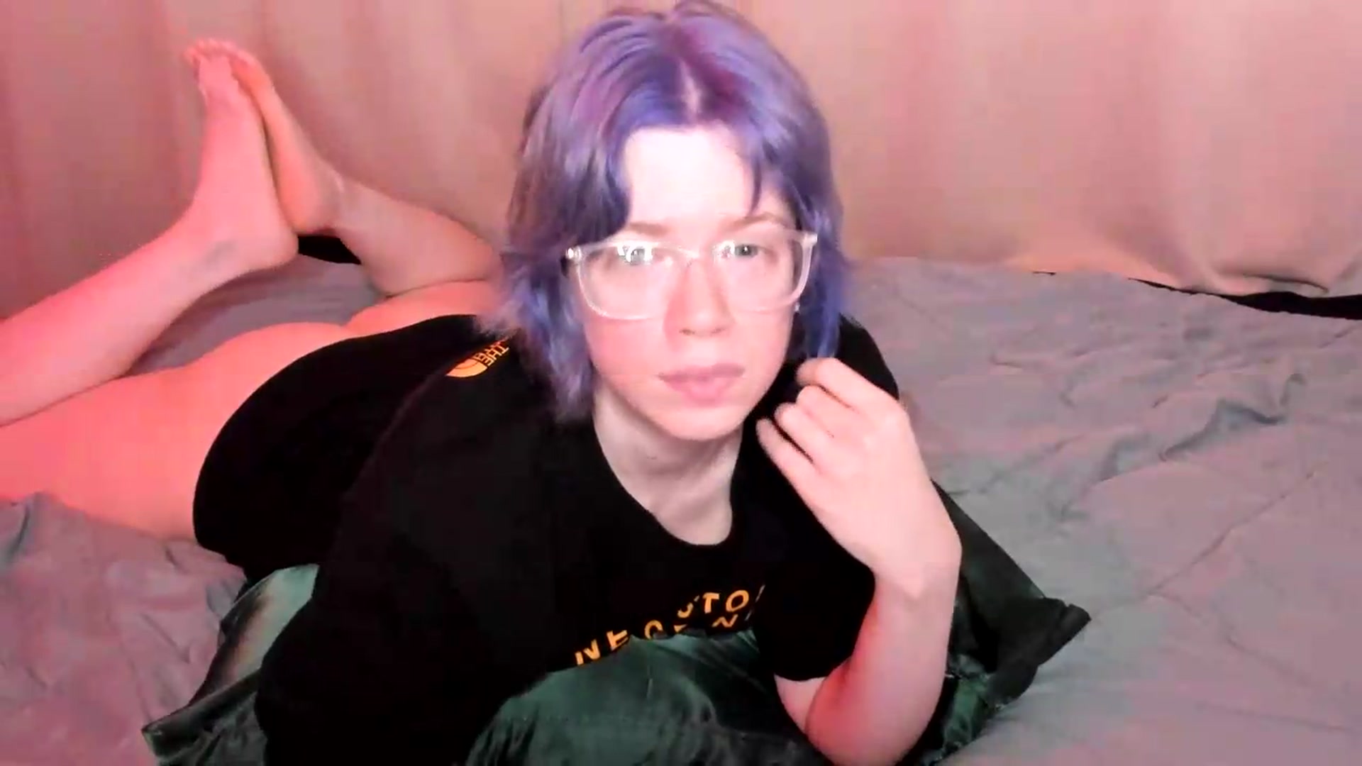 Gallery image thumbnail from wrong_room's myfreecams stream on, 06/28/2026, 12:44 image 15 of 20