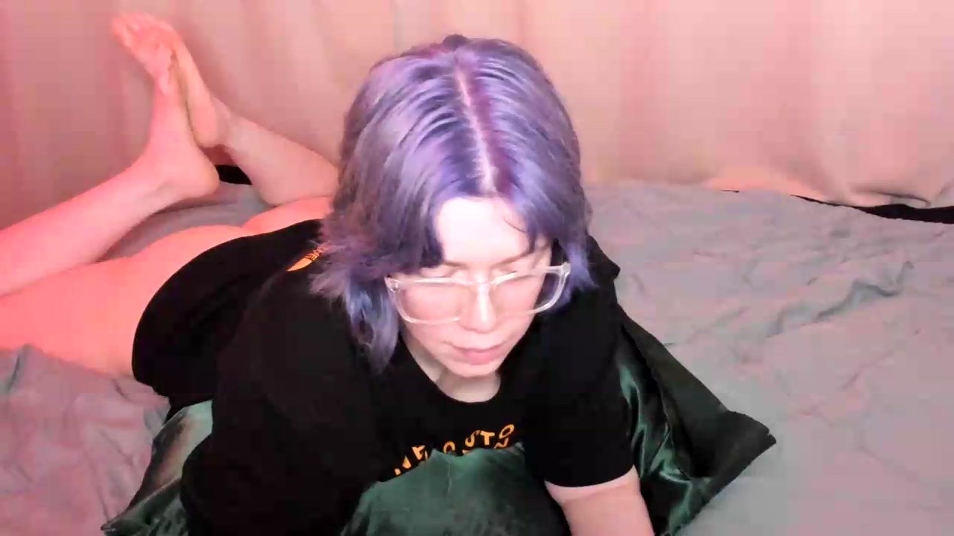 Gallery image thumbnail from wrong_room's myfreecams stream on, 06/28/2026, 12:44 image 12 of 20