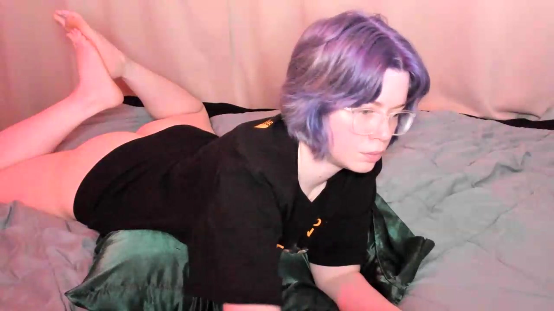 Gallery image thumbnail from wrong_room's myfreecams stream on, 06/28/2026, 12:44 image 18 of 20