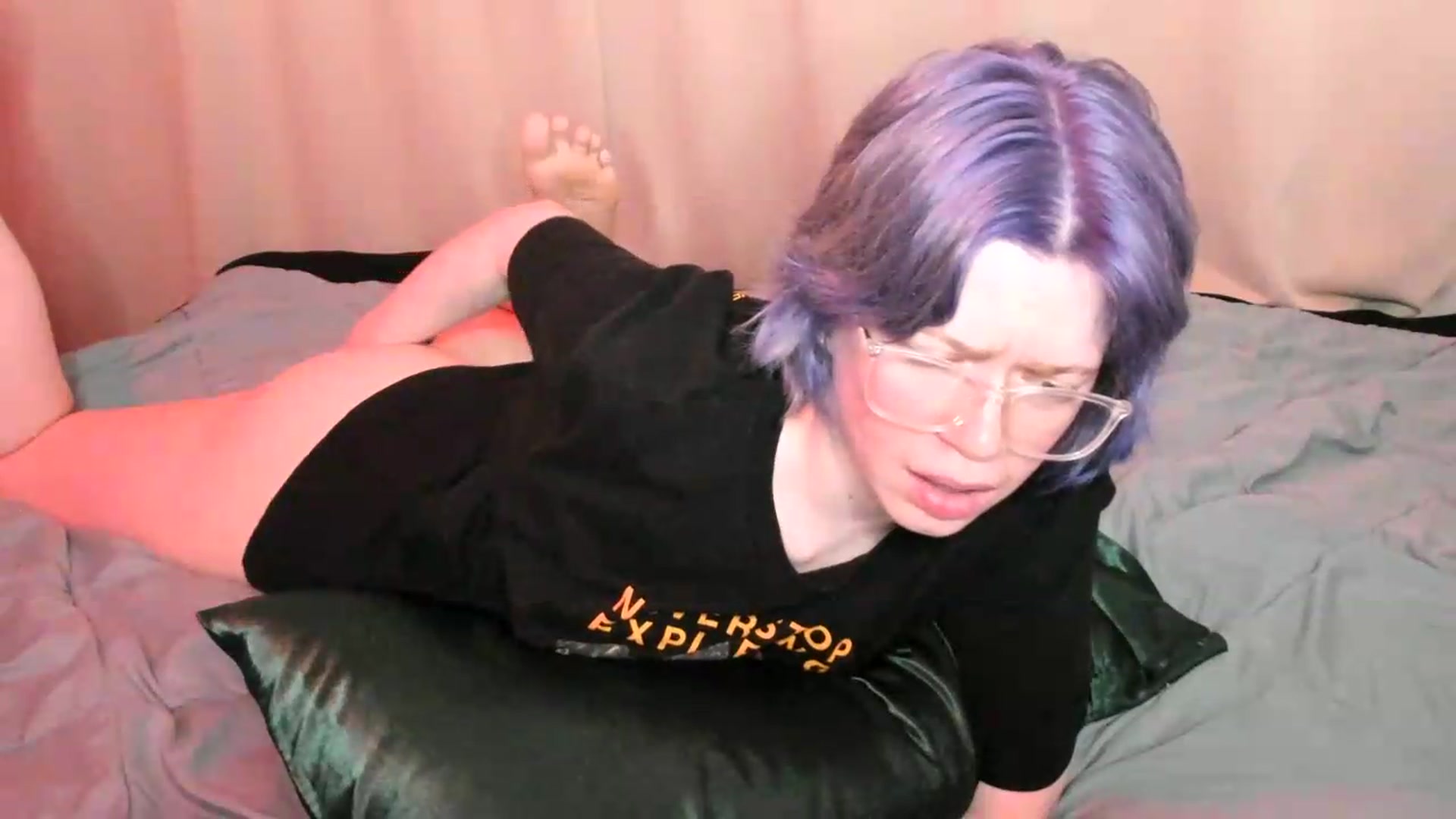 Gallery image thumbnail from wrong_room's myfreecams stream on, 06/28/2026, 13:45 image 4 of 20