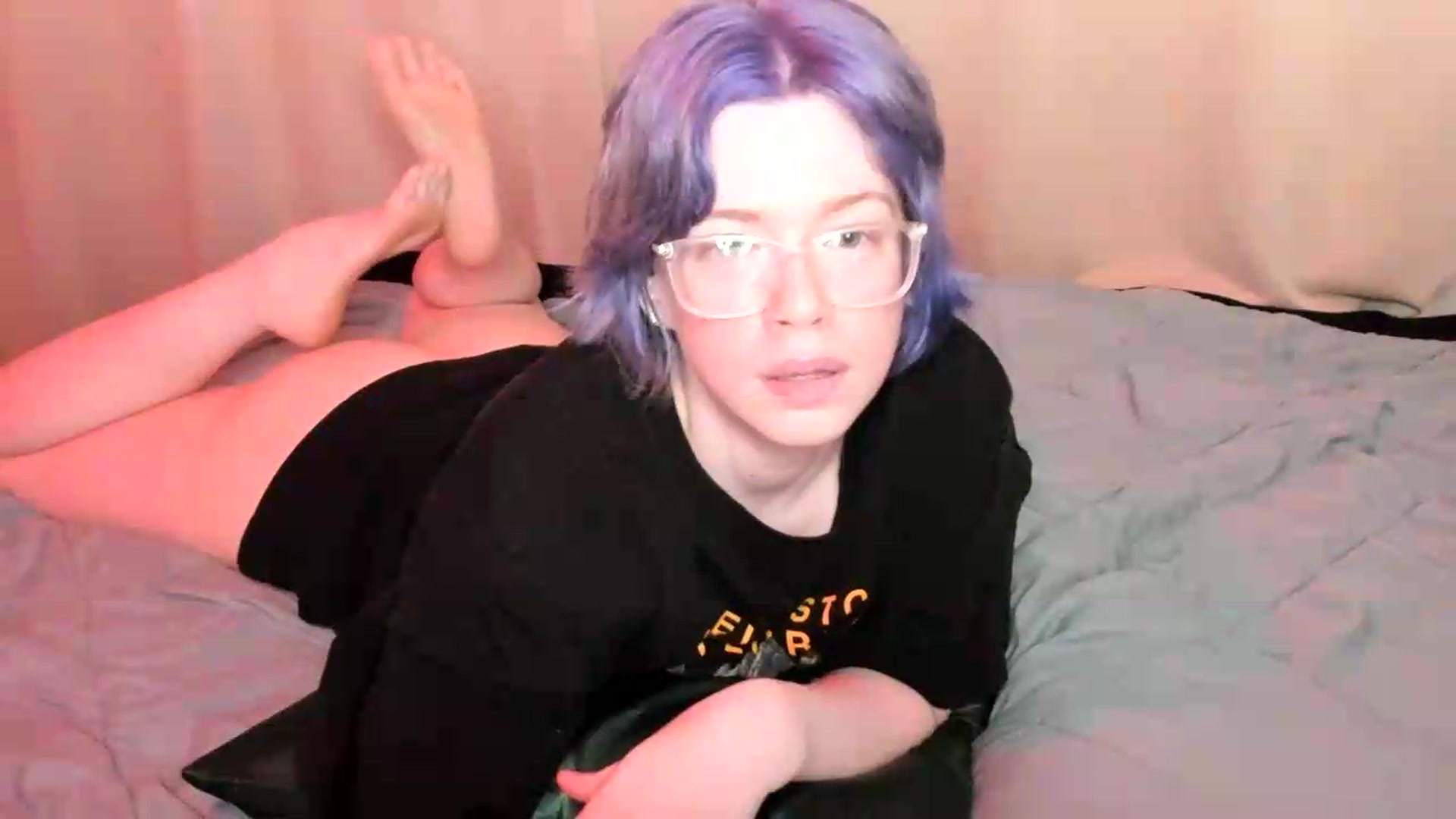 Gallery image thumbnail from wrong_room's myfreecams stream on, 06/28/2026, 13:45 image 7 of 20