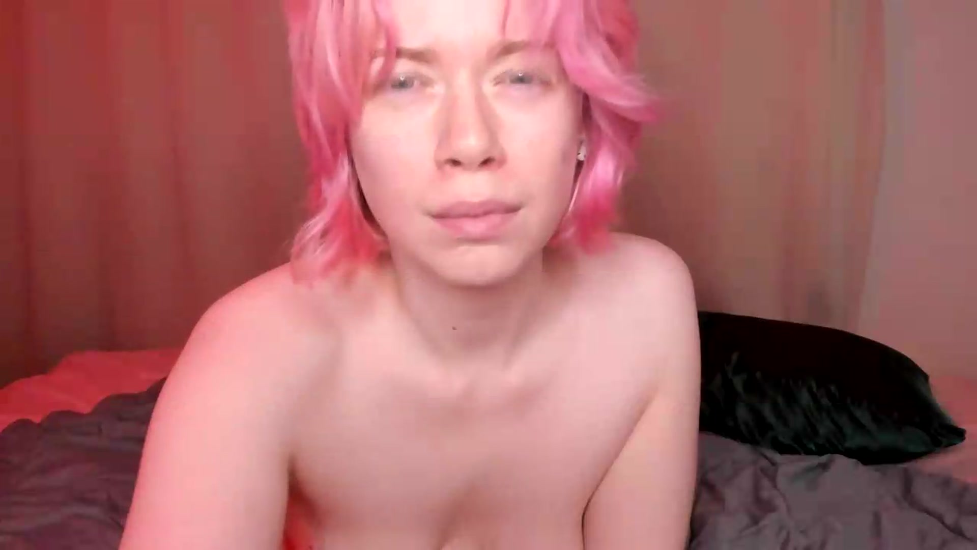 Gallery image thumbnail from wrong_room's myfreecams stream on, 08/12/2026, 12:45 image 14 of 20