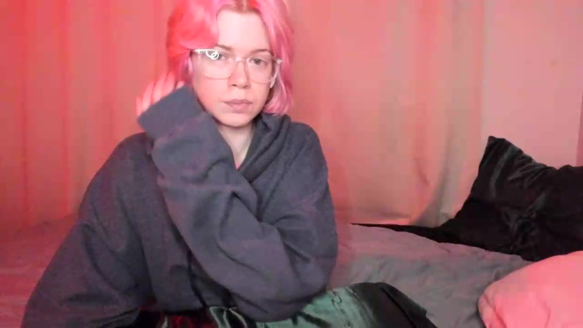 Gallery image thumbnail from wrong_room's myfreecams stream on, 09/12/2026, 16:13 image 13 of 20