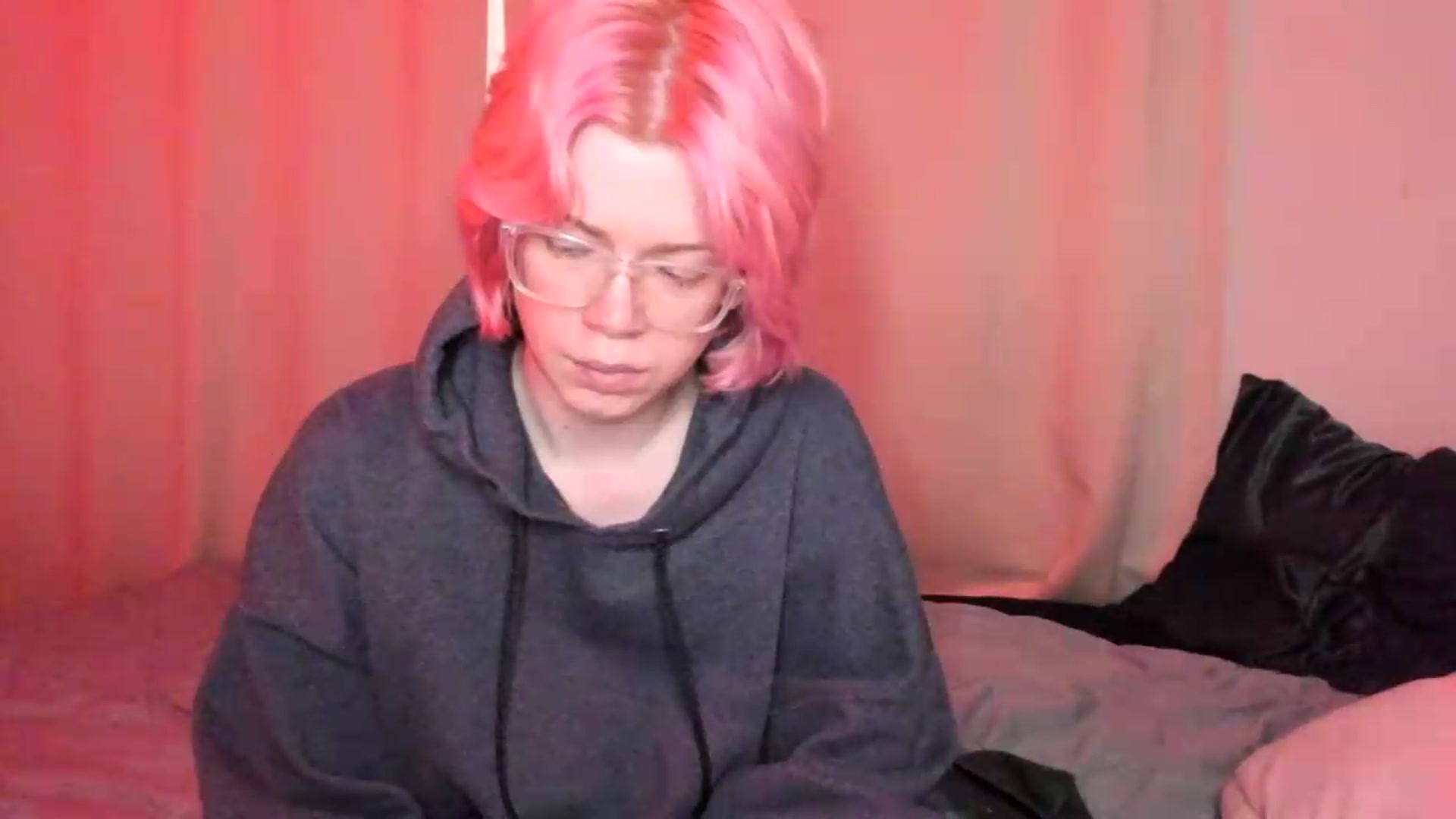 Gallery image thumbnail from wrong_room's myfreecams stream on, 09/12/2026, 16:13 image 9 of 20