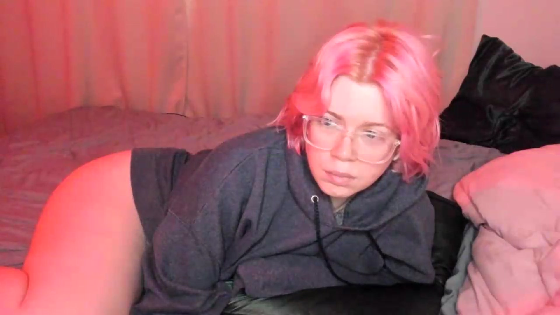 Gallery image thumbnail from wrong_room's myfreecams stream on, 09/12/2026, 16:13 image 4 of 20
