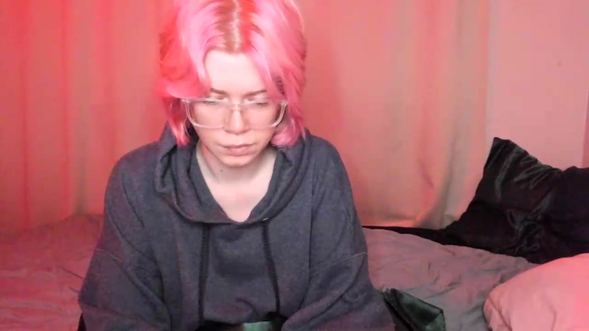 Gallery image thumbnail from wrong_room's myfreecams stream on, 09/12/2026, 16:13 image 14 of 20