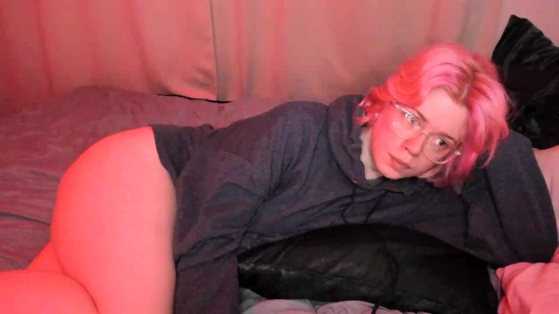 Gallery image thumbnail from wrong_room's myfreecams stream on, 09/12/2026, 17:58 image 15 of 20