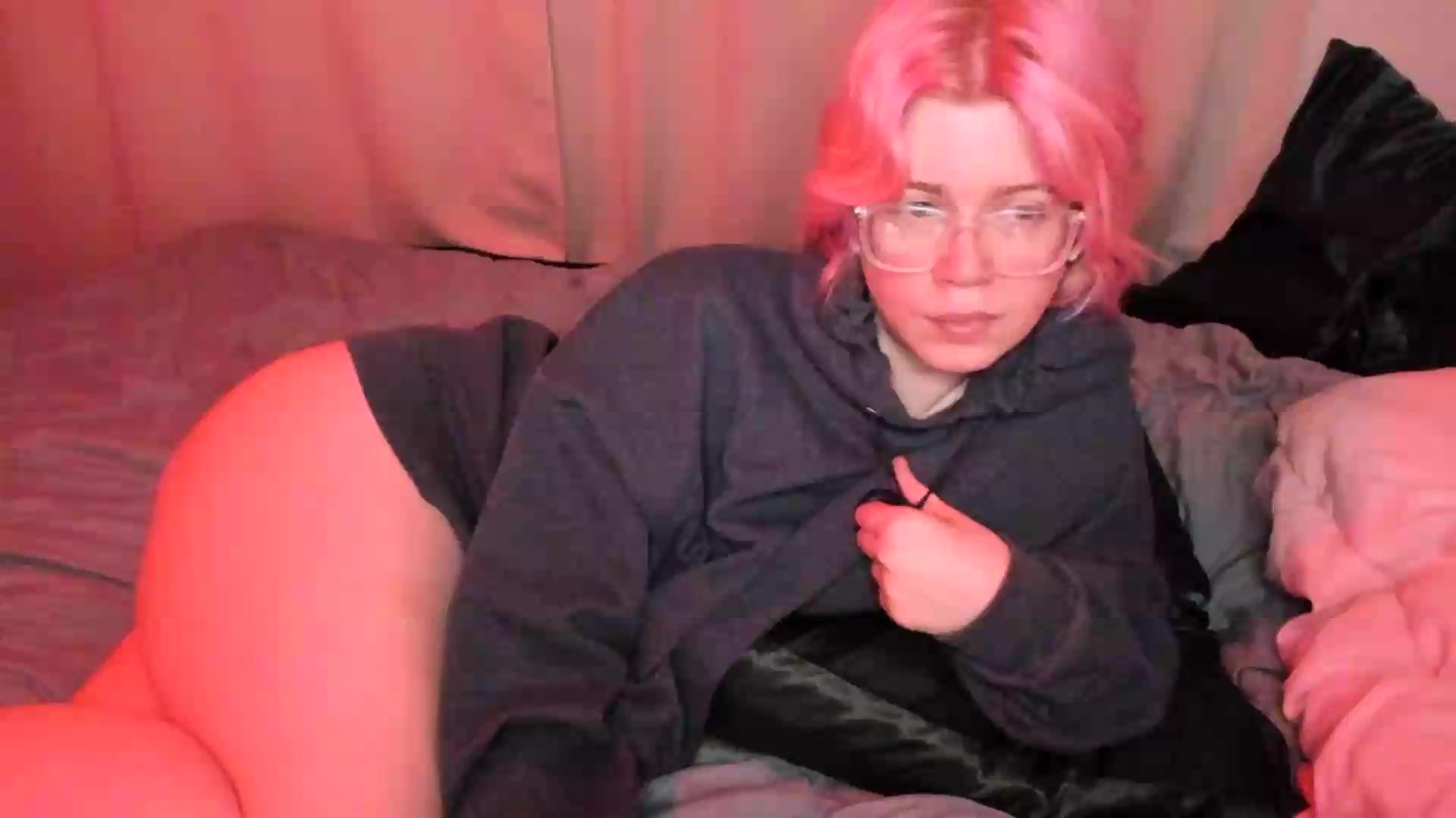 Gallery image thumbnail from wrong_room's myfreecams stream on, 09/12/2026, 17:58 image 14 of 20