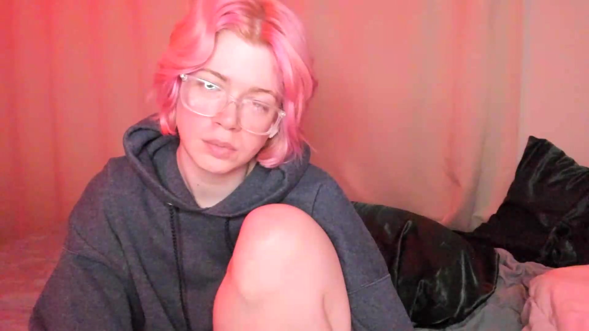 Gallery image thumbnail from wrong_room's myfreecams stream on, 09/12/2026, 17:58 image 8 of 20