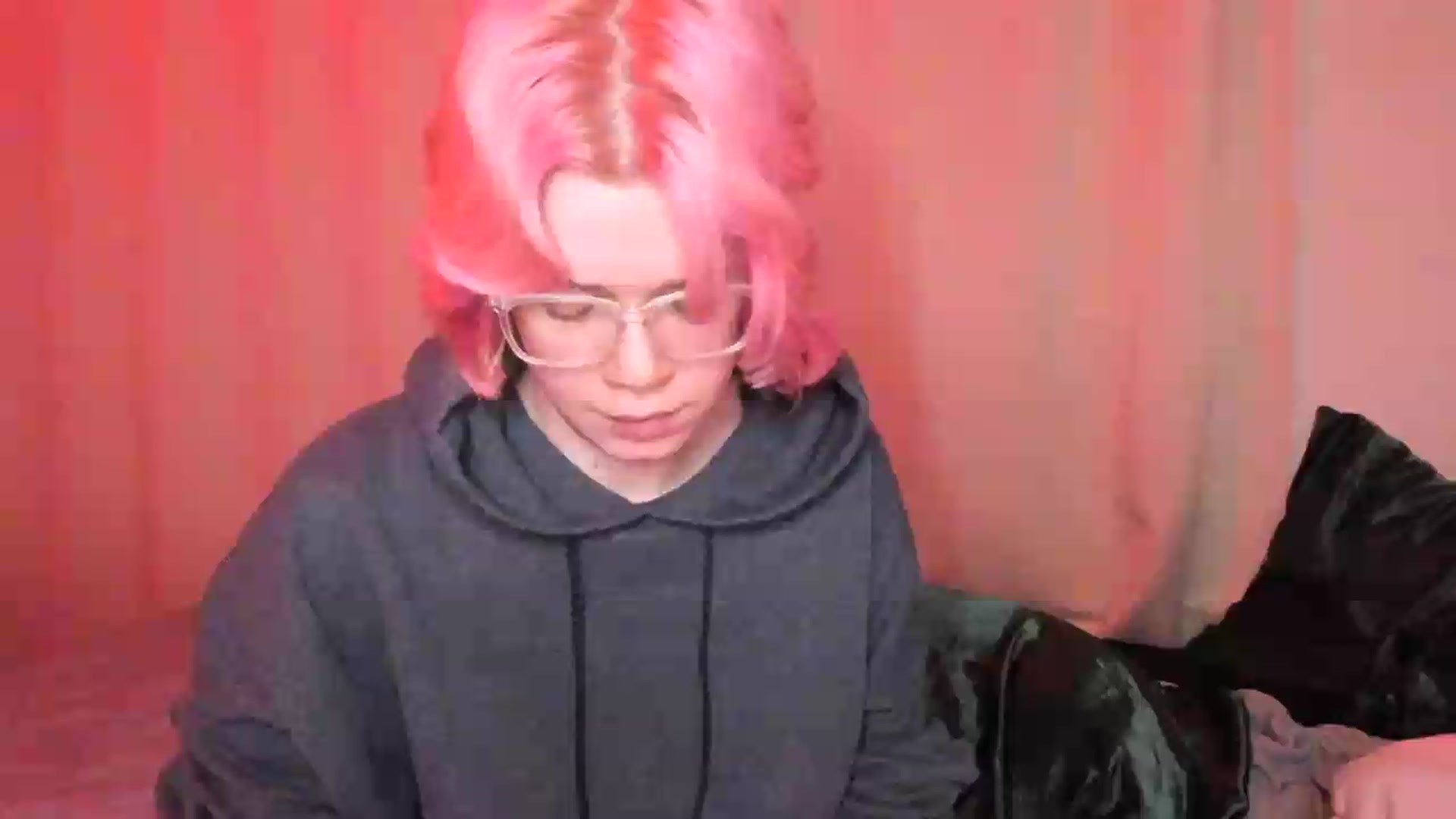 Gallery image thumbnail from wrong_room's myfreecams stream on, 09/12/2026, 17:58 image 1 of 20