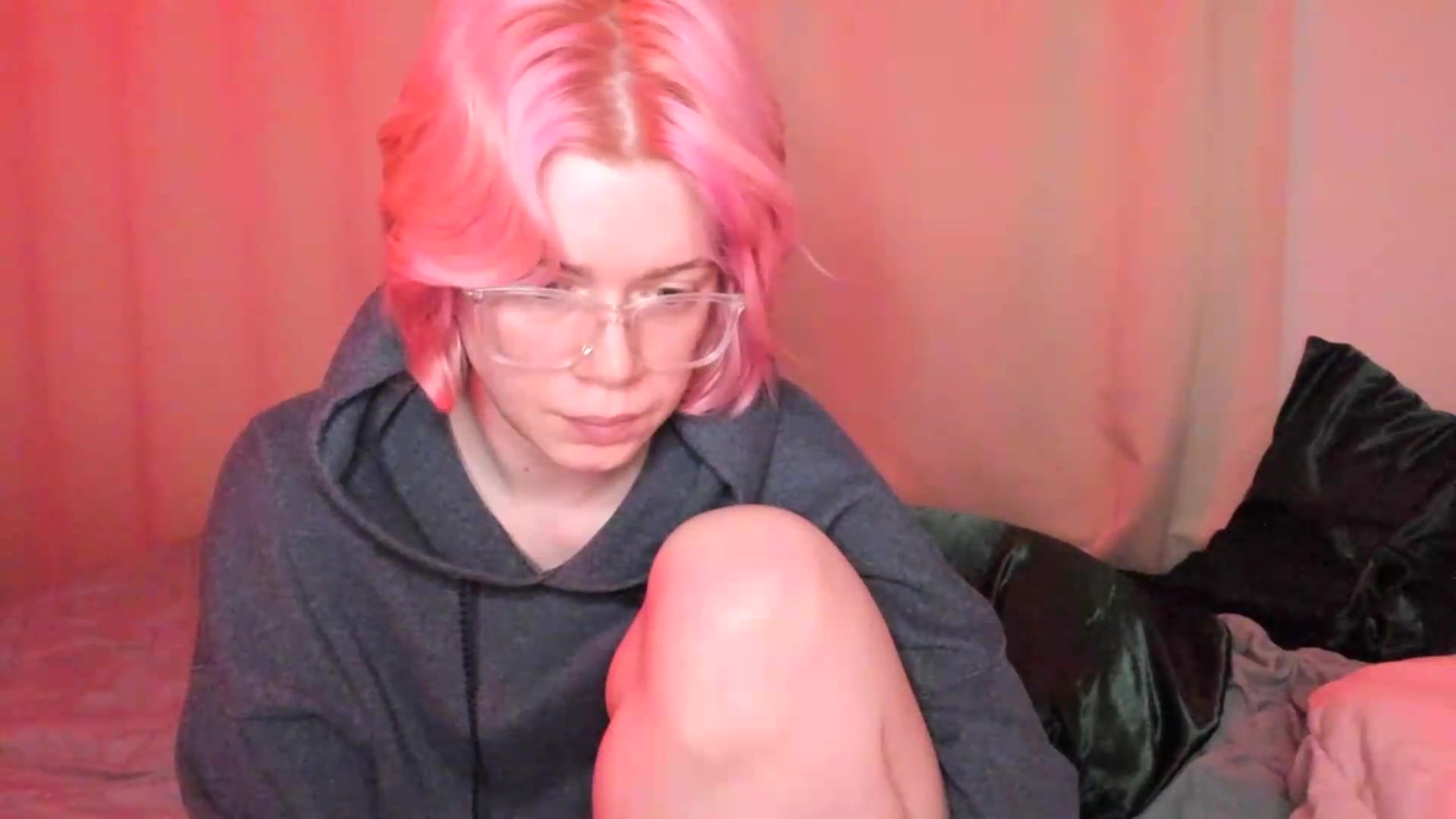 Gallery image thumbnail from wrong_room's myfreecams stream on, 09/12/2026, 17:58 image 5 of 20