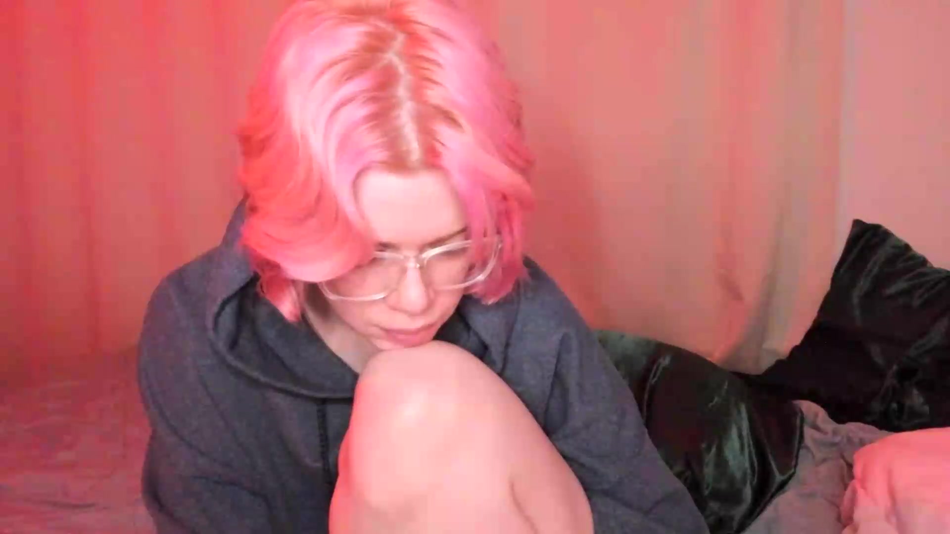 Gallery image thumbnail from wrong_room's myfreecams stream on, 09/12/2026, 17:58 image 4 of 20