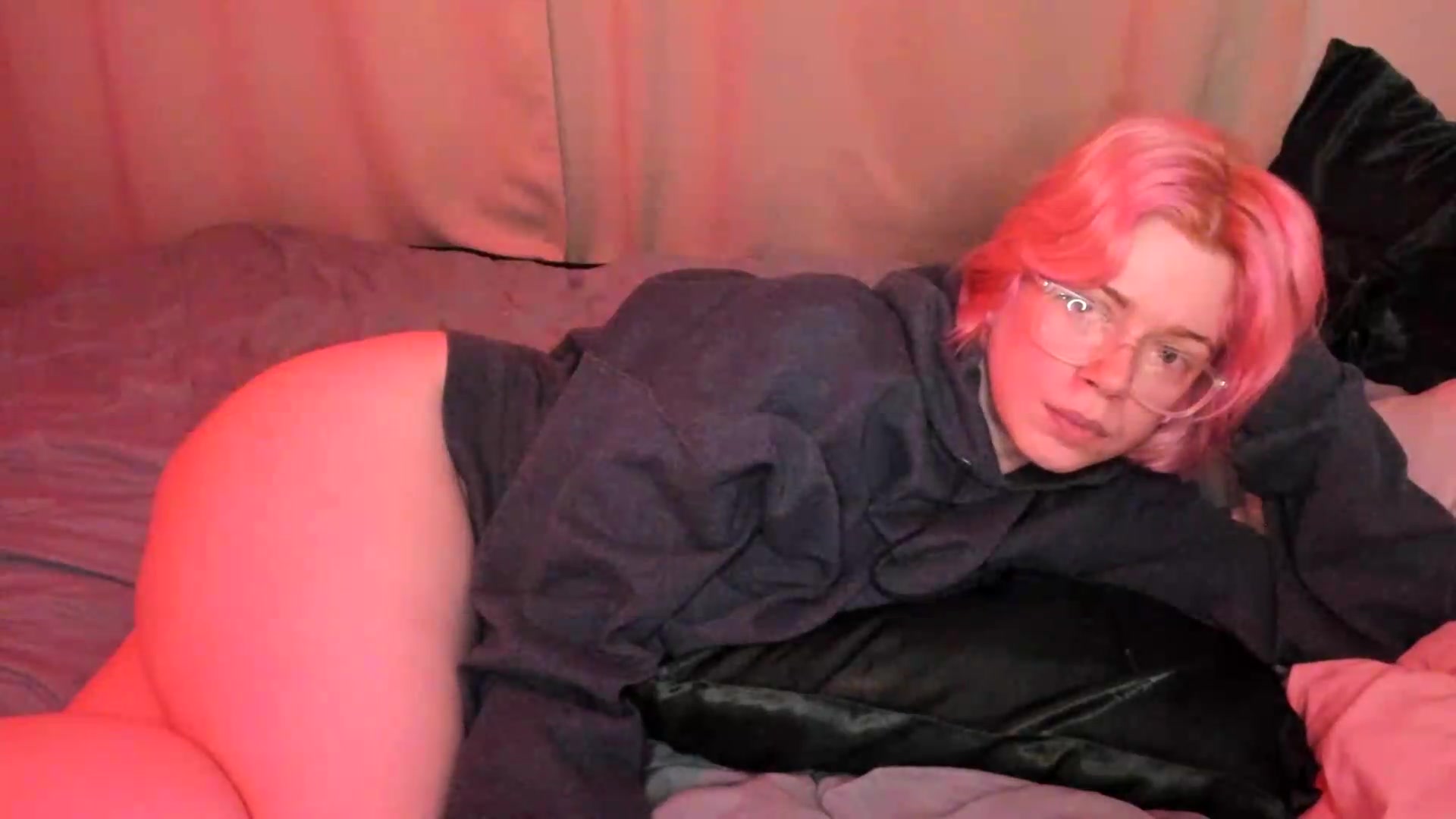 Gallery image thumbnail from wrong_room's myfreecams stream on, 09/12/2026, 17:58 image 18 of 20