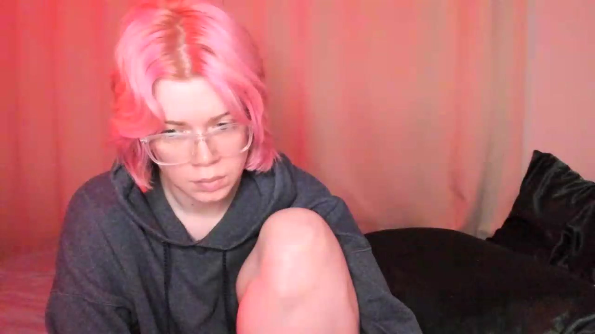Gallery image thumbnail from wrong_room's myfreecams stream on, 09/12/2026, 18:26 image 11 of 20